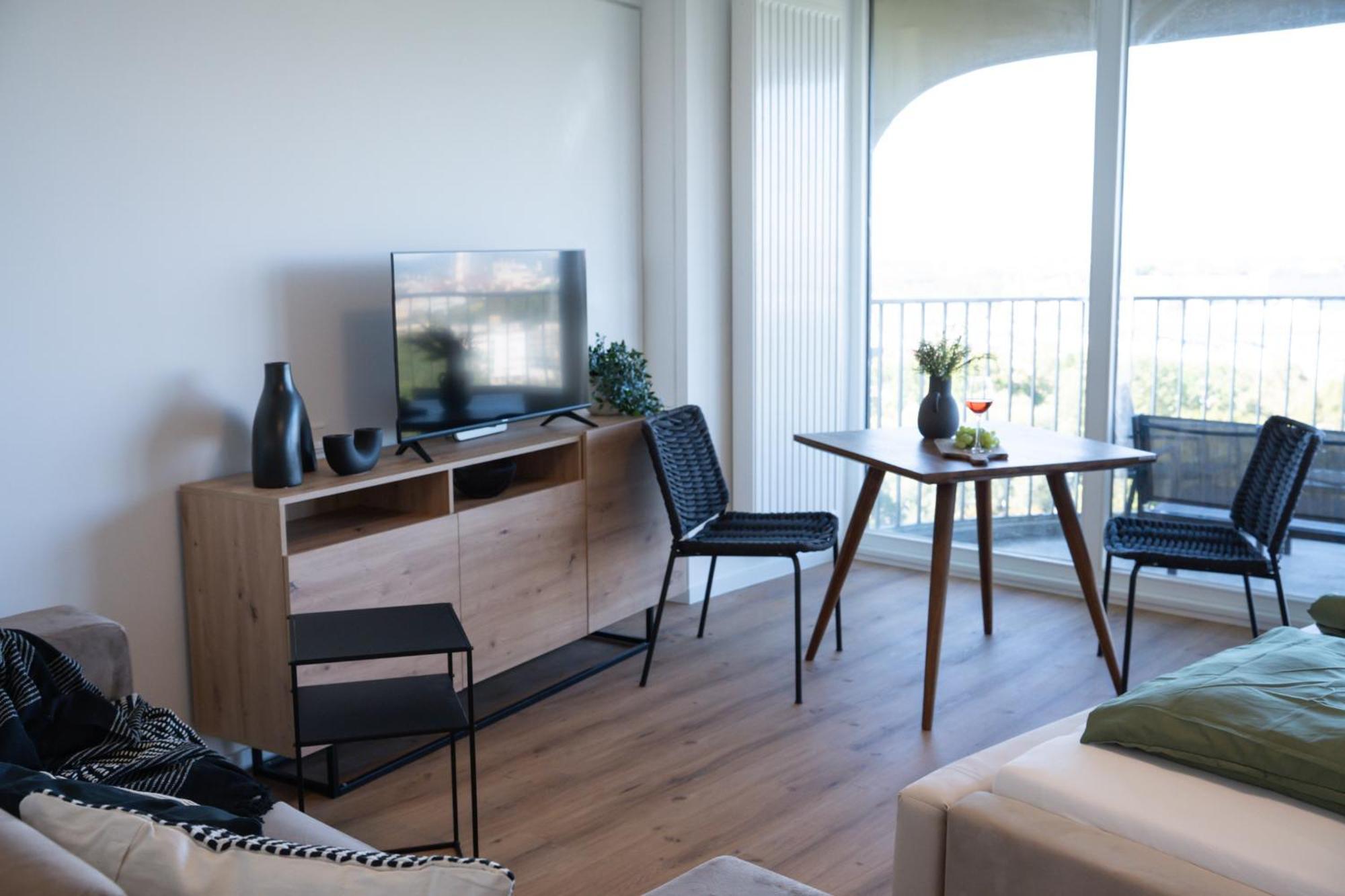 Helles Apartment Mit Tollem Blick Ueber Augusta Esterno foto